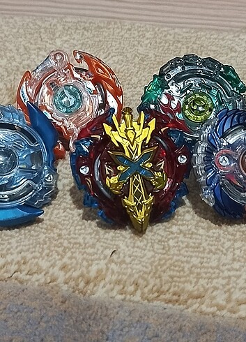 Beyblade burst