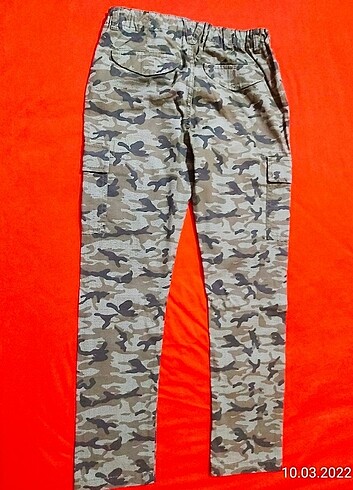 LC Waikiki LC Waikiki komando çocuk pantalonu.
