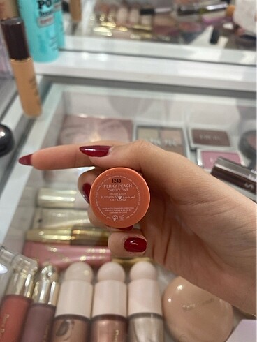 Huda Beauty Huda allık