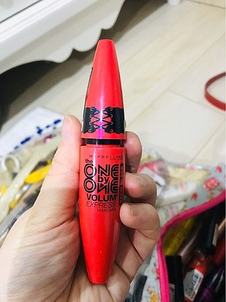 Maybelline mascara