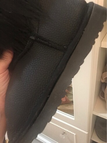 38 Beden Ugg bot