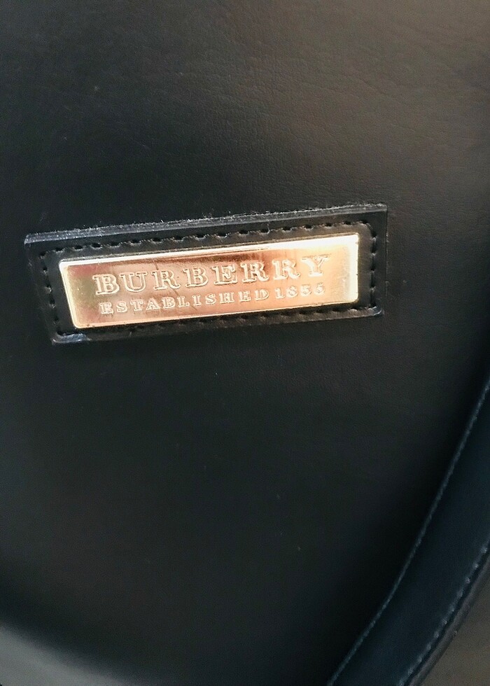 Siyah çanta - Görsel 3