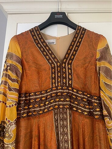 Tekbir marka bayan tesettür abiye - Görsel 2