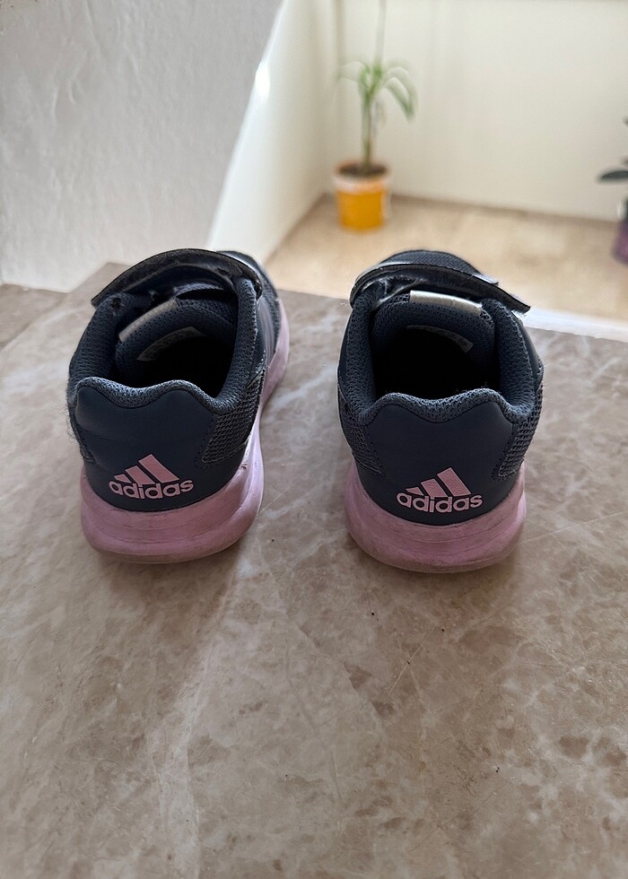 Adidas kız çocuk ayakkabısı - Görsel 3