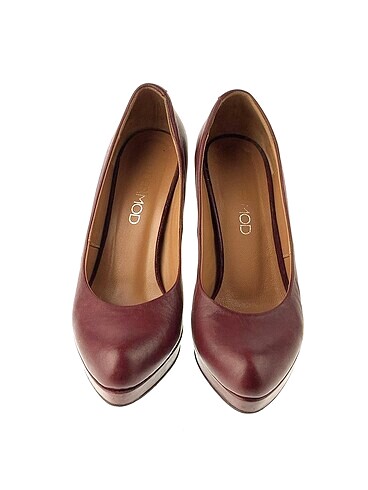 37 Beden Derimod Stiletto %70 İndirimli.