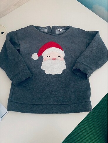 Sweatshirt