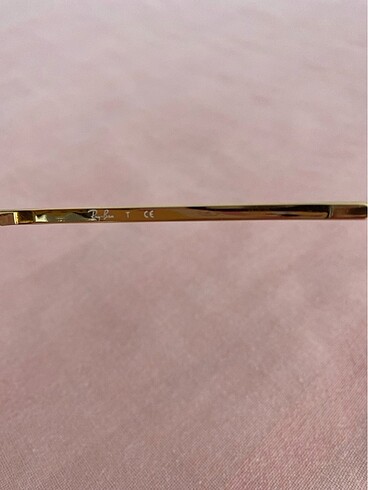 Ray Ban Hiç kullanılmamıştır