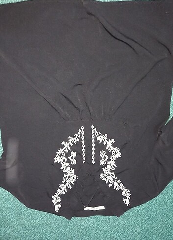 Kadın nakışlı bluz - Görsel 3