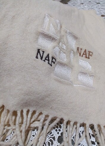 NAF NAF yün atkı 