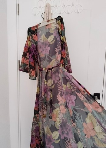 Çiçek Desenli sahil giysisi - Görsel 2