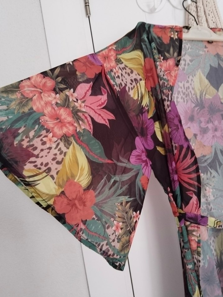 Çiçek Desenli  sahil giysisi - Görsel 3