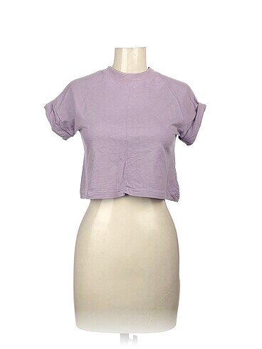 Zara T-shirt %70 İndirimli.