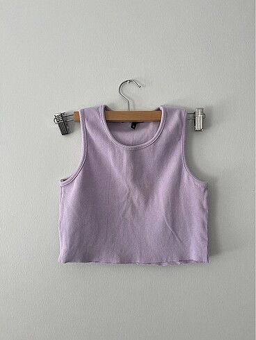 Lila Crop