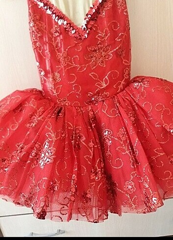 18-24 Ay Beden kırmızı Renk Bale elbisesi, abiye olarak da kullanilabilir