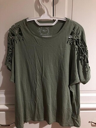 Mavi tshirt