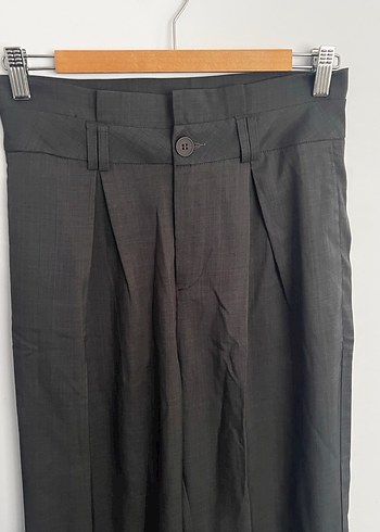 Gri Kemerli Midi Kumaş Pantolon - Görsel 3