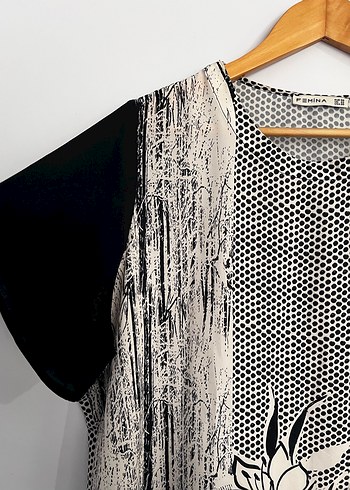 Gri Beyaz Desenli Rahat Kesim saten Tunik - Görsel 3