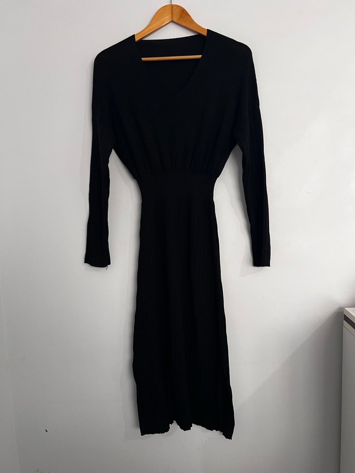 Siyah V Yakalı Uzun Kollu Kadın Elbise - Görsel 2