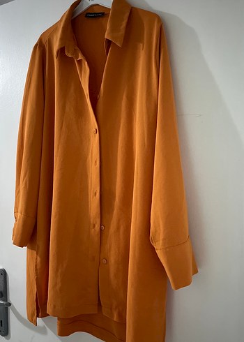 Turuncu Düğmeli Salaş Kadın Gömlek - Görsel 3