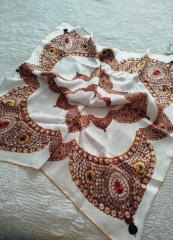 Beden Armine eşarp