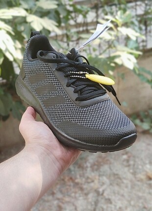 Adidas 42 orjinal sıfır unisex