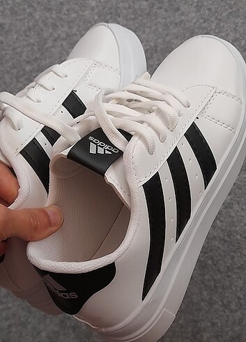 Adidas Adidas beyaz spor ayakkabı