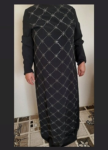 Krep taşlı abiye elbise 