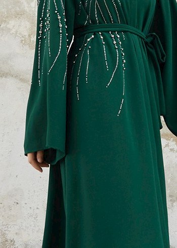 Abiye Yeşil İşlemeli Kemerli Uzun abaya ferace