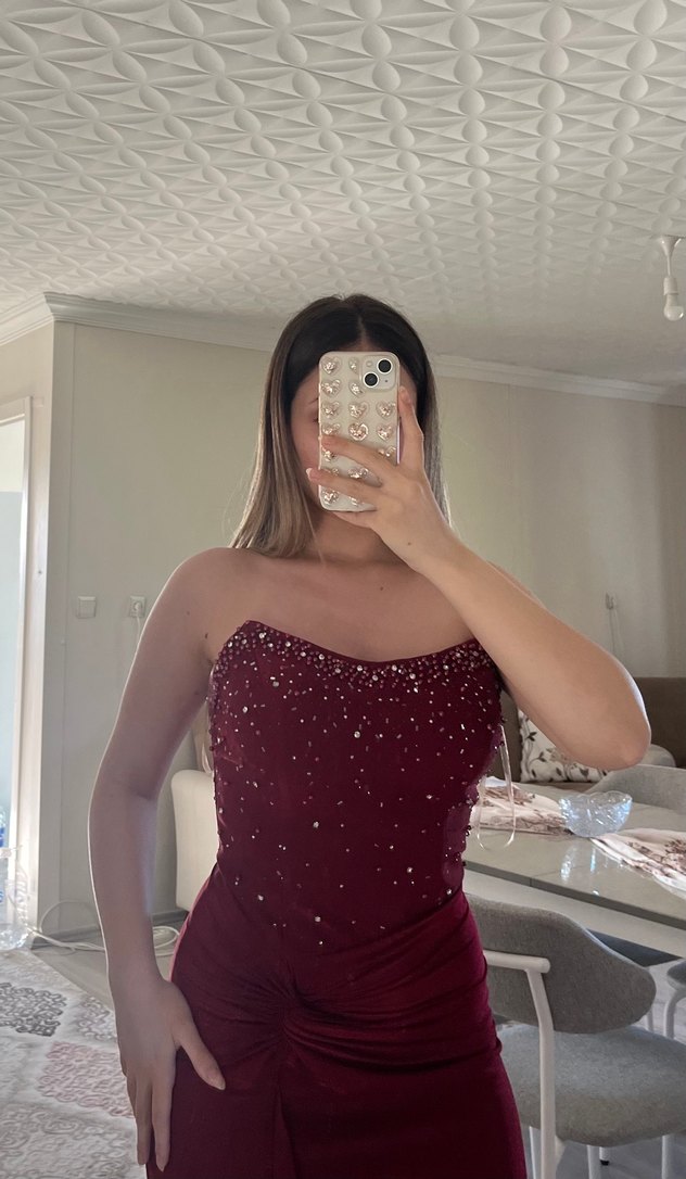 Bordo Üstü Taşlı Uzun Abiye Elbise - Görsel 2