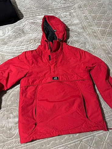 Pull and bear marka kanguru kırmızı