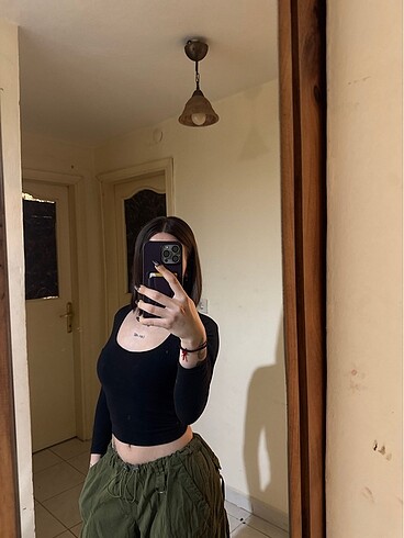 Zara Siyah crop