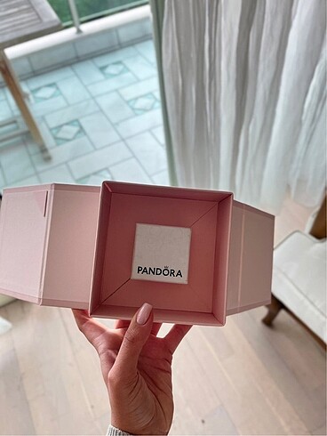 pandora kırmızı kalpli model yüzük