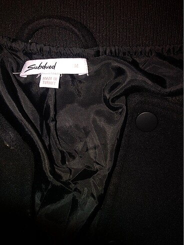 Bershka Kolej Mont