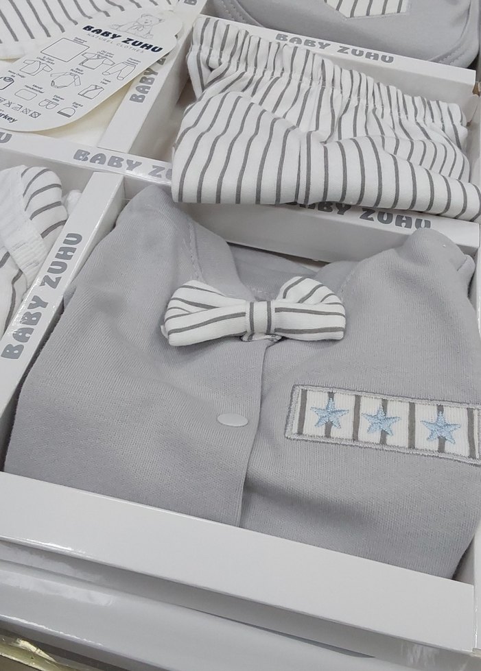 Beyaz Gri Çizgili Erkek Bebek 10'lu Hastane Çıkış Seti - Görsel 3