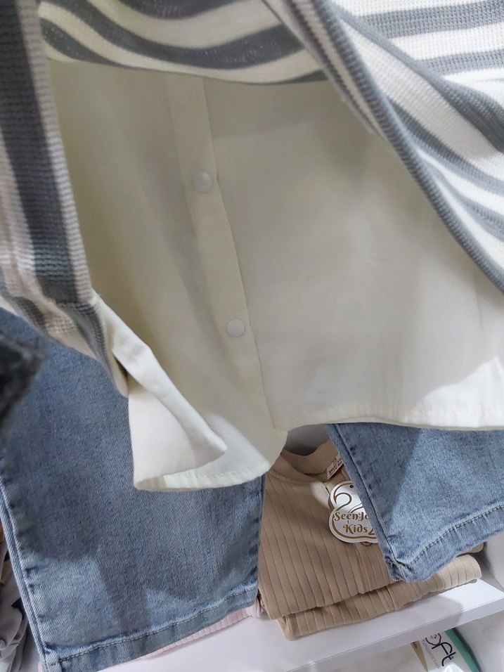 Erkek Çocuk Gri Çizgili Denim Gömlek - Görsel 4