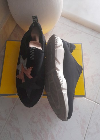 40 Beden Kadın Siyah Spor Ayakkabı Velcro Bantlı