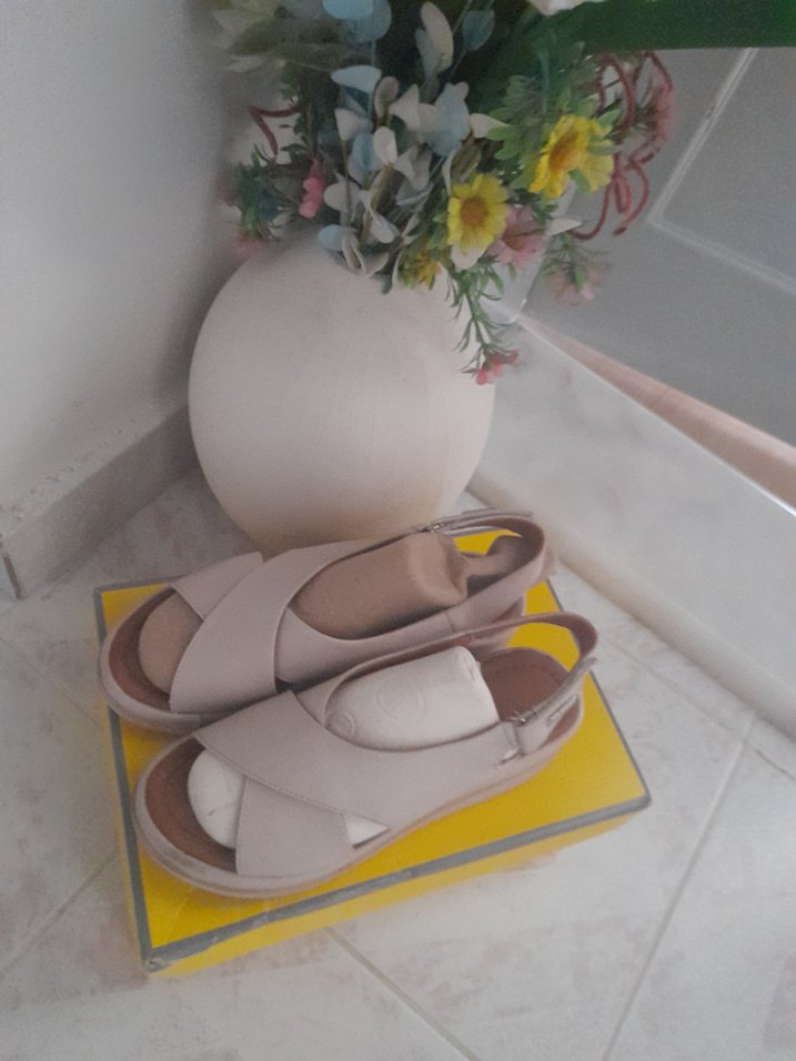 Bej Kadın Dolgu Topuklu Sandalet - Görsel 4