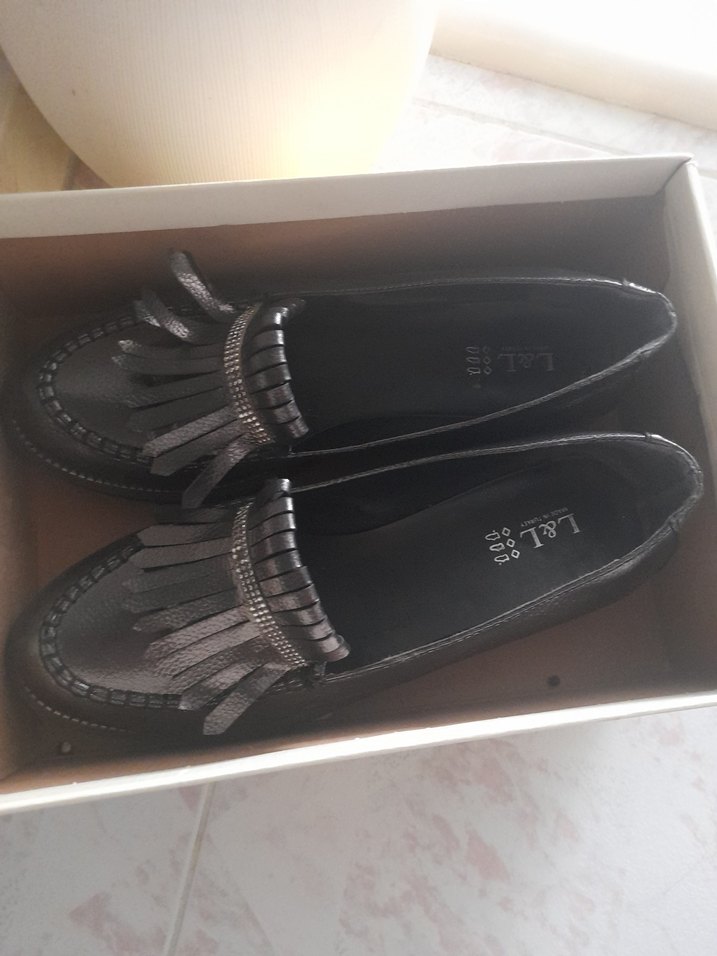 Püsküllü Siyah Kadın Dolgu Topuklu Babet - Görsel 2