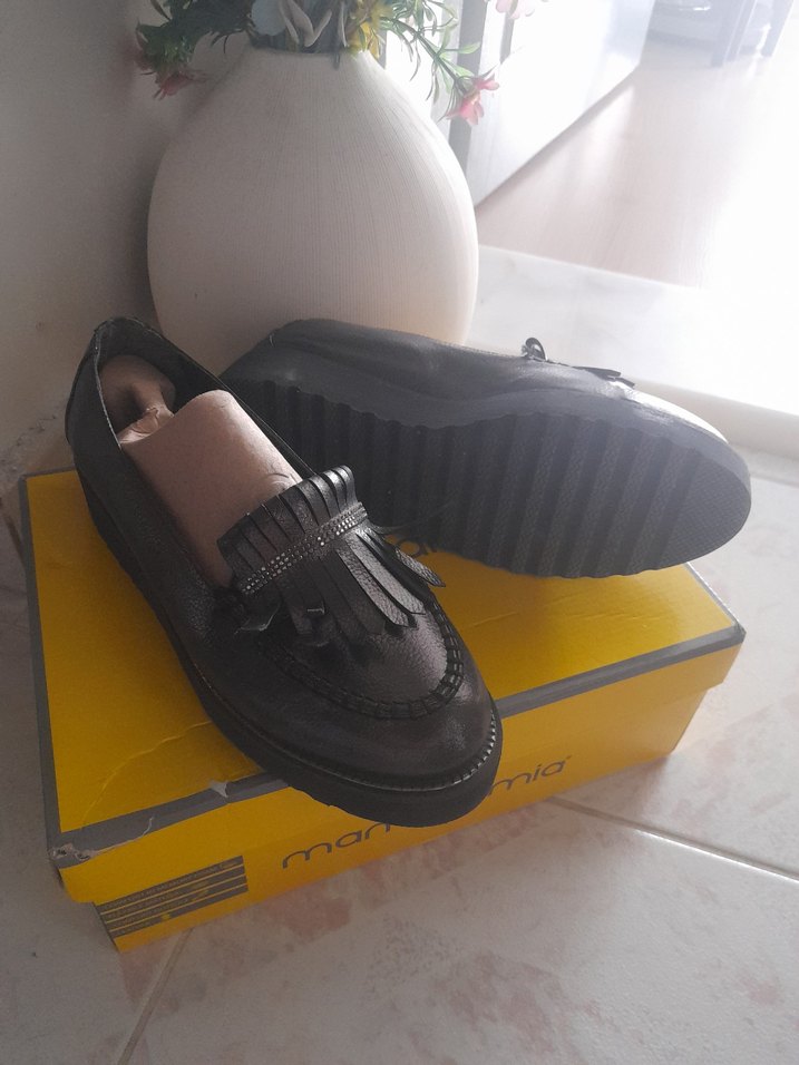 Püsküllü Siyah Kadın Dolgu Topuklu Babet - Görsel 4