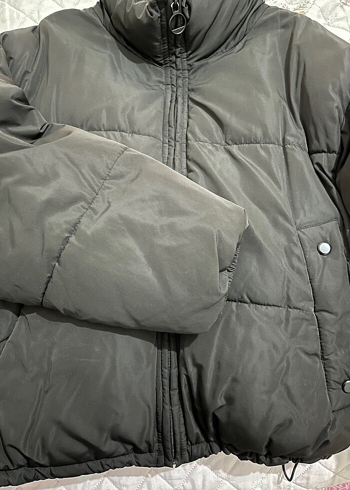 Pull and bear şişme mont - Görsel 3