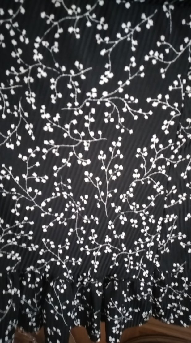 Siyah Çiçek Desenli Fırfırlı Mini Etek - Görsel 4