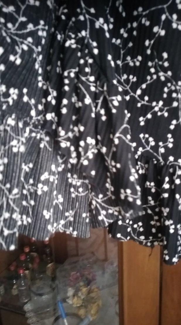 Siyah Çiçek Desenli Fırfırlı Mini Etek - Görsel 3