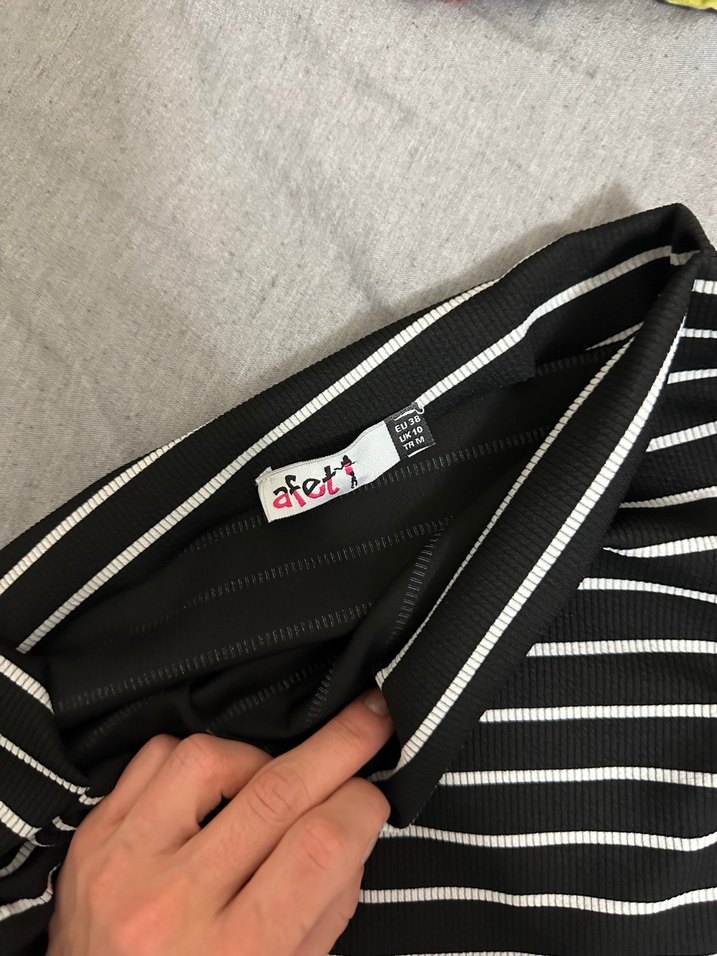 Tek omuz düşük asimetrik bluz - Görsel 2