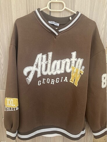Sweatshirt