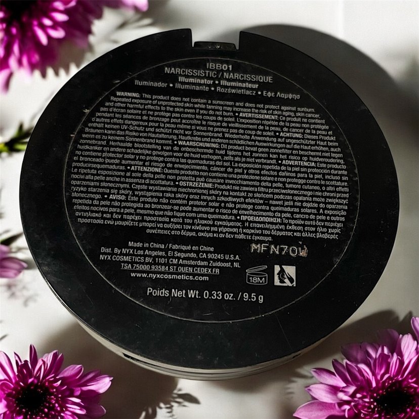 NYX Siyah Aydınlatıcı Pudra - Görsel 2