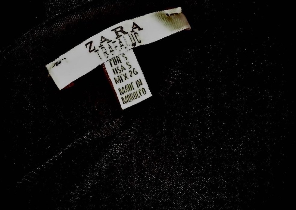 Zara Sırt Dekolteli Siyah Elbise - Görsel 3