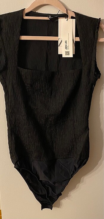 Zara Body