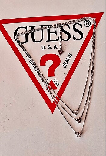 Beden gri Renk 3 Sıra Kalpli Guess Kolye
