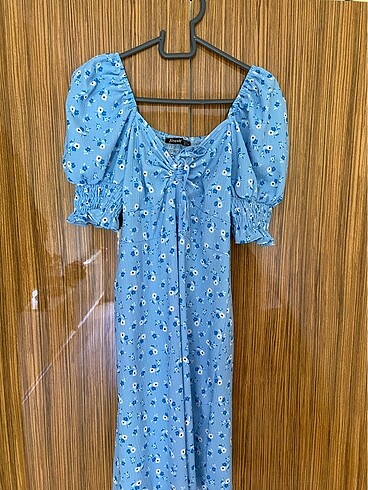Mavi yazlık elbise