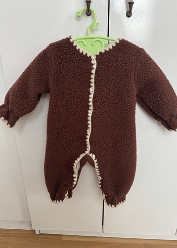 Kahverengi İşlemeli Kürklü Bebek Tulumu - Görsel 2
